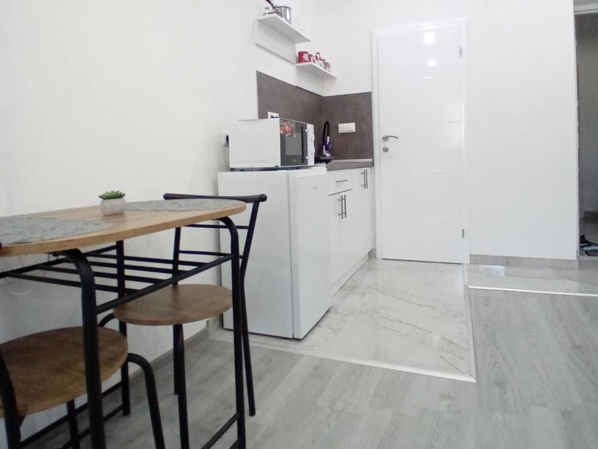 Apartman Edwin 야이체 외부 사진
